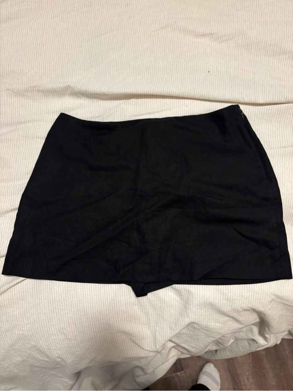 GAP Black Mini Skort